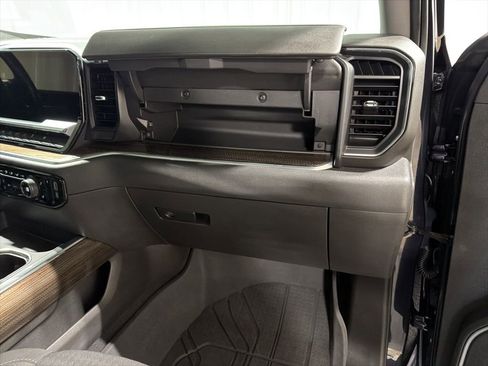 Certified 2022 Chevrolet Silverado 1500 RST w/ Convenience Package II image 24