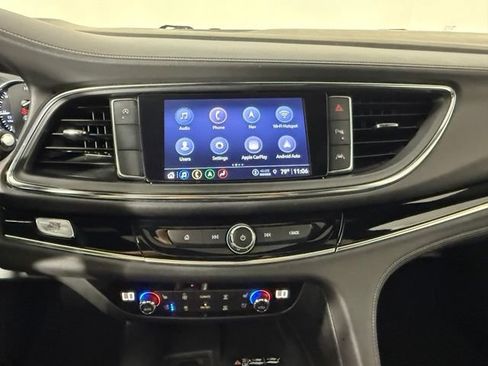 Used 2022 Buick Enclave Avenir FWD image 21