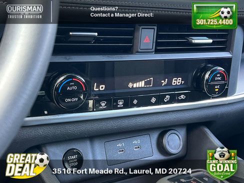 Used 2024 Nissan Rogue SV FWD image 14