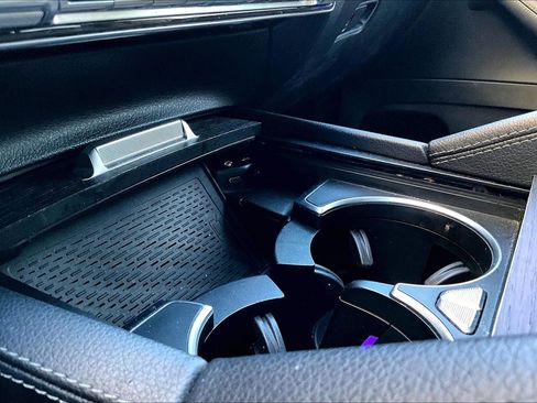 Used 2021 Mercedes-Benz GLS 450 4MATIC image 33