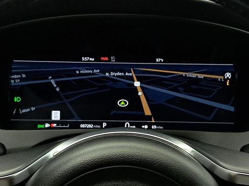 Used 2019 Jaguar F-PACE S image 11