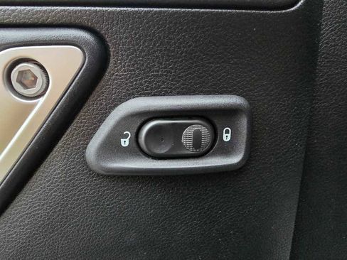 Used 2016 Jeep Wrangler Unlimited Sahara w/ Connectivity Group image 29