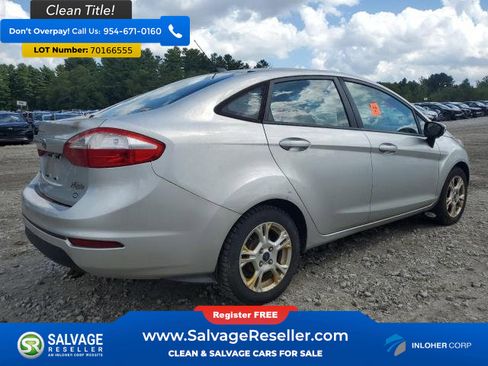 Used 2014 Ford Fiesta SE w/ Comfort Package image 4