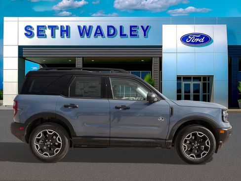 New 2026 Ford Bronco Sport Outer Banks w/ Outer Banks Tech Package+ AWD/4WD image 2