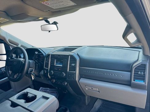Used 2017 Ford F250 XLT image 30