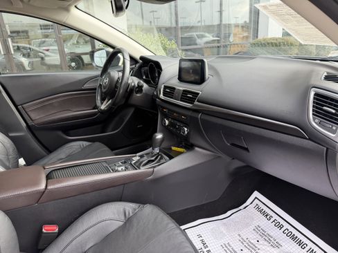Used 2018 MAZDA MAZDA3 Grand Touring w/ Premium Equipment Package image 23