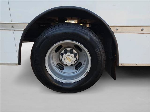 Used 2021 Chevrolet Express 3500 w/ Power Convenience Package RWD image 22
