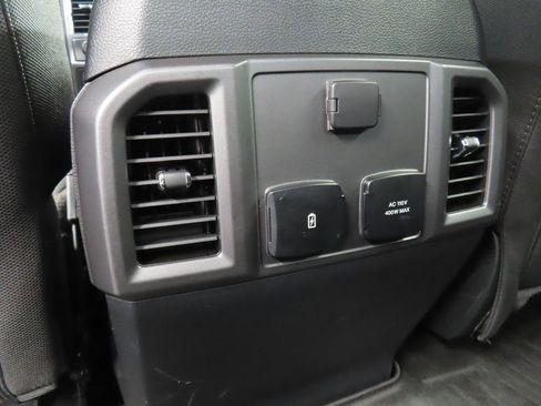 Used 2019 Ford F150 XLT w/ Equipment Group 302A Luxury image 11