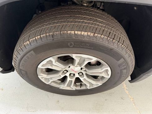 Used 2024 GMC Sierra 1500 SLT image 6