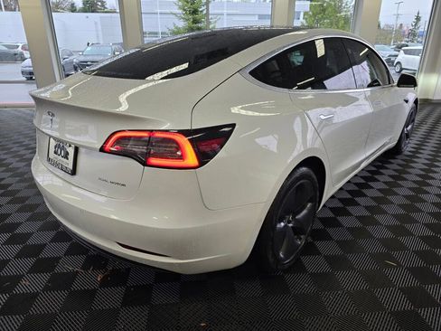 Used 2020 Tesla Model 3 Long Range image 3