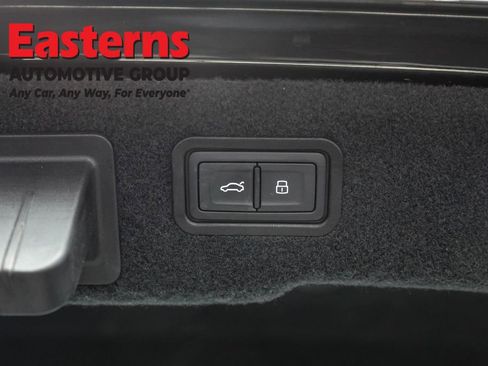 Used 2022 Audi A8 L 3.0T w/ Executive Package image 22