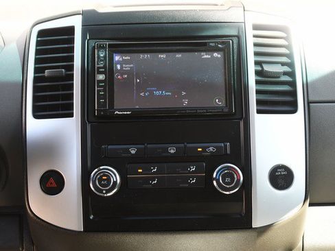 Used 2010 Nissan Xterra S image 19