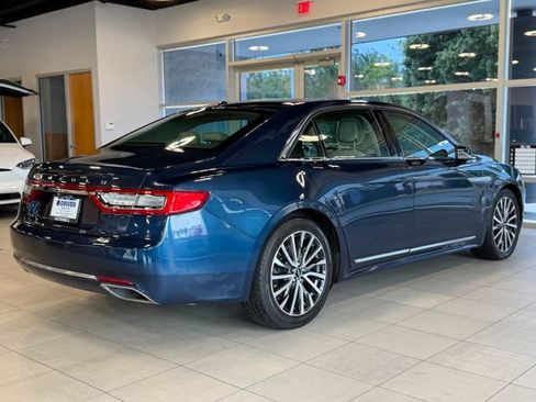 Used 2017 Lincoln Continental Select w/ Climate Package FWD image 12