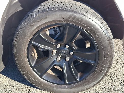 Certified 2021 RAM 1500 Big Horn image 9