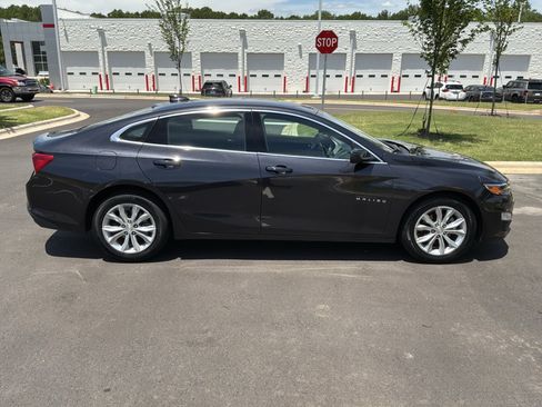 Used 2023 Chevrolet Malibu LT w/ Driver Confidence Package FWD image 11