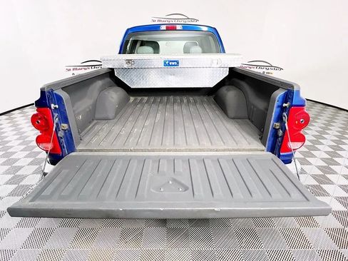 Used 2011 Dodge Dakota Big Horn image 23