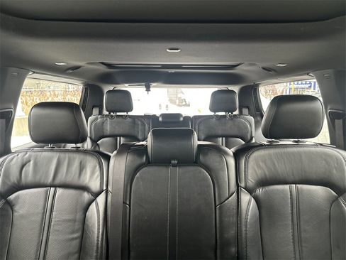 Used 2022 Jeep Wagoneer Series II w/ Premium Group I image 43