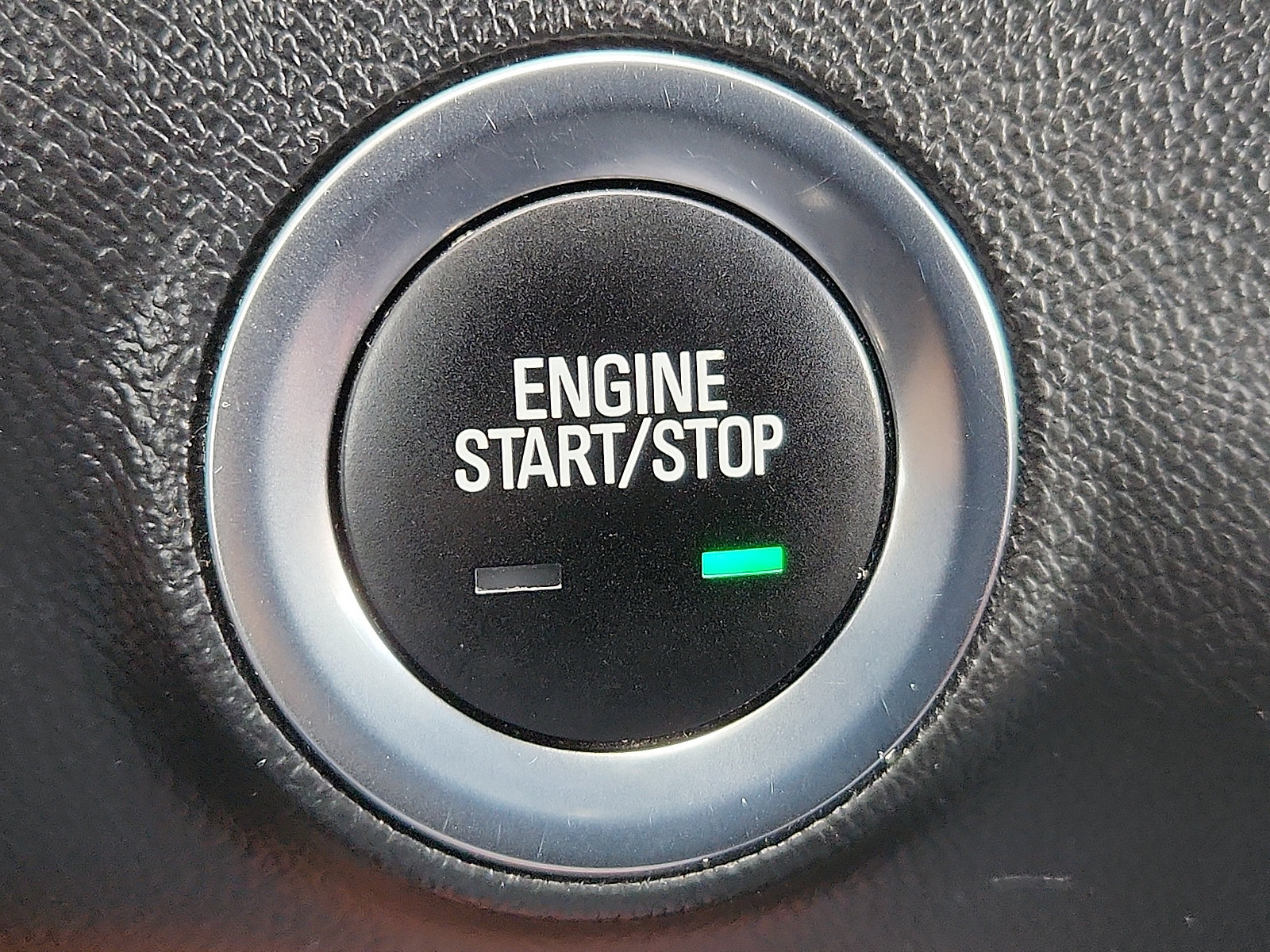 Used 2023 GMC Terrain SLE w/ Driver Convenience Package FWD image 18
