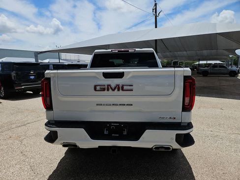 Used 2025 GMC Sierra 1500 AT4 AWD/4WD image 7