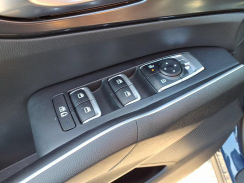 Used 2025 Kia Sorento S w/ Panoramic Sunroof Package FWD image 7