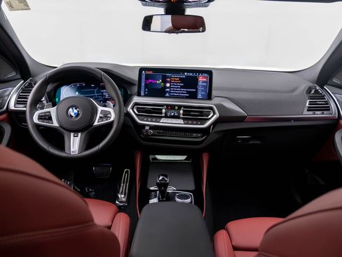 Used 2025 BMW X4 xDrive30i w/ Premium Package AWD/4WD image 10