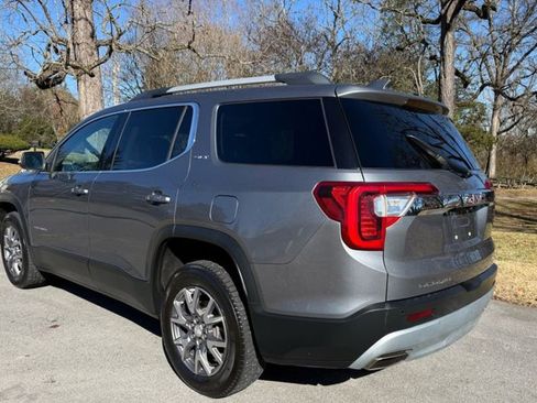 Used 2020 GMC Acadia SLT w/ Driver Alert Package II image 8