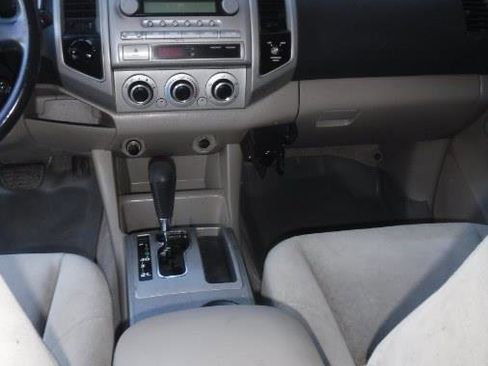 Used 2005 Toyota Tacoma 4x4 Access Cab image 7