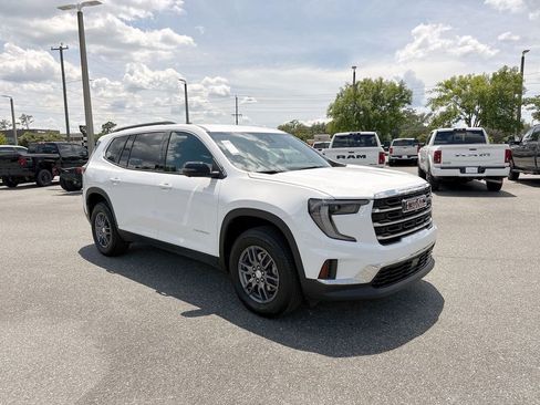 Used 2025 GMC Acadia Elevation AWD/4WD image 1