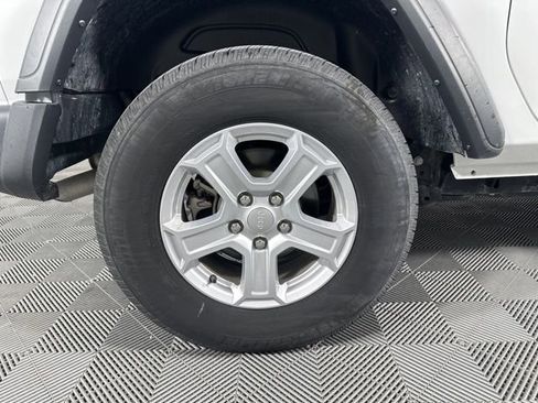 Used 2023 Jeep Wrangler Sport S image 10