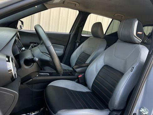 Used 2021 Nissan Kicks SR w/ SR Premium Package image 14