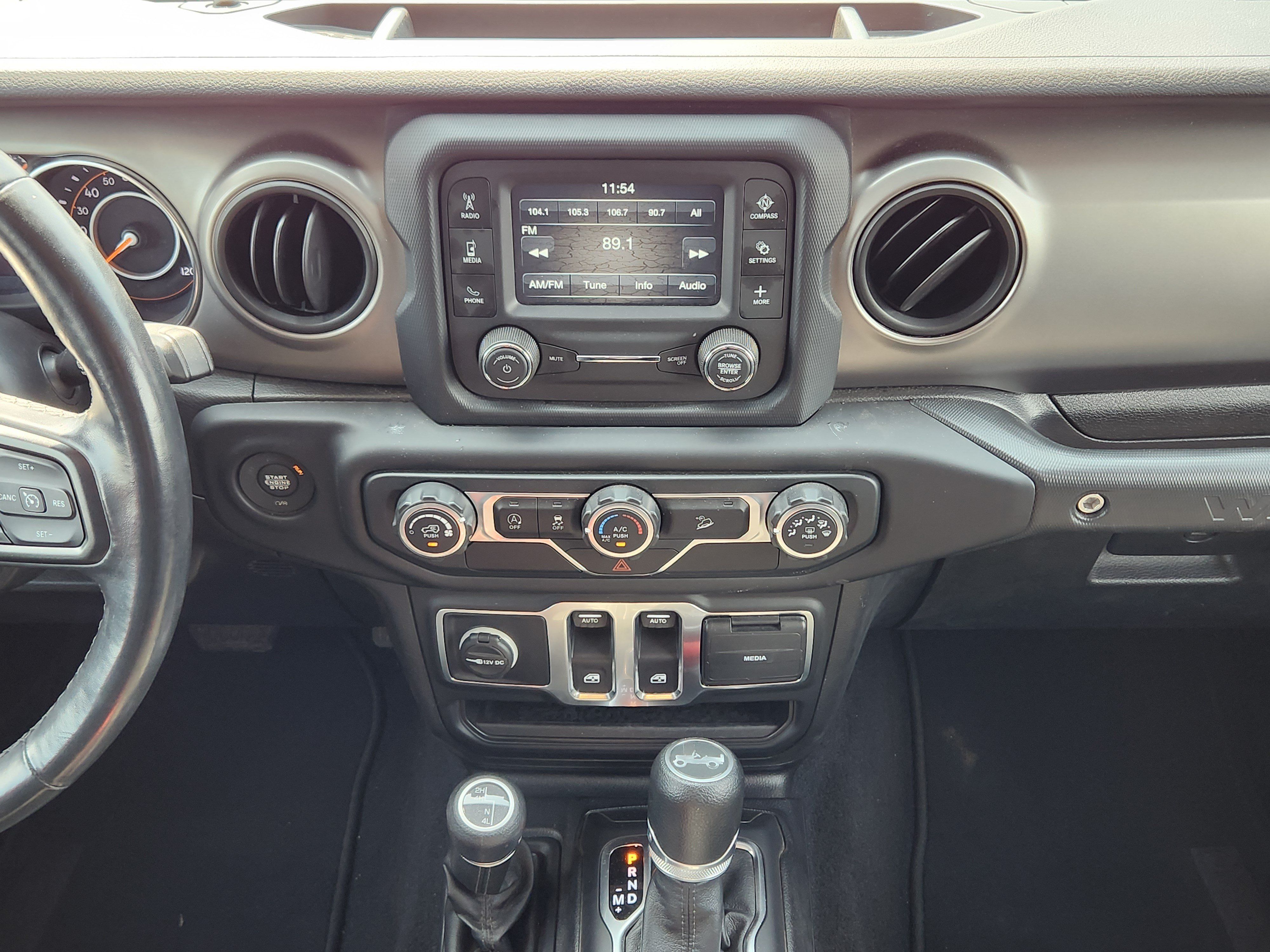 Used 2019 Jeep Wrangler Sport AWD/4WD image 18