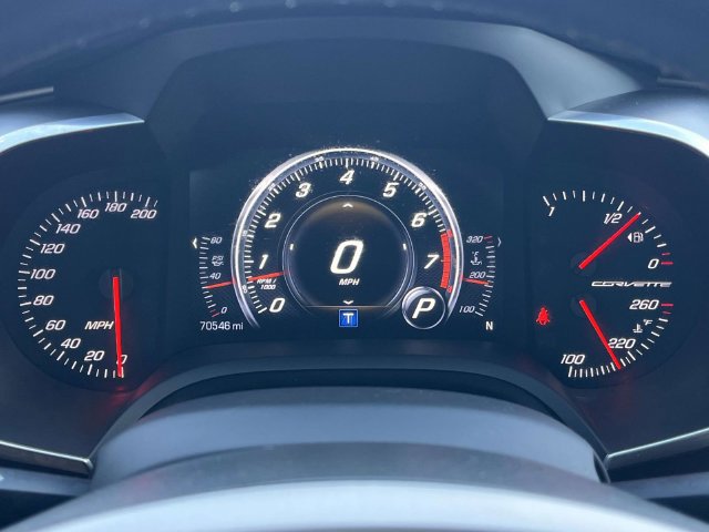 Used 2017 Chevrolet Corvette Stingray Coupe w/ 1LT RWD image 28