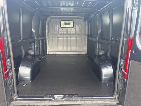 New 2026 RAM ProMaster 2500 w/ Cold Weather Group image 11