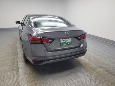 Used 2023 Nissan Altima 2.5 SV image 6