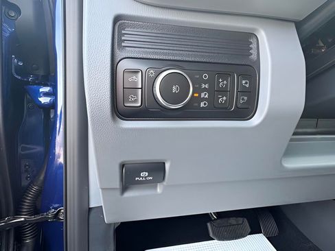 New 2026 Ford F250 XLT w/ XLT Premium Package AWD/4WD image 19