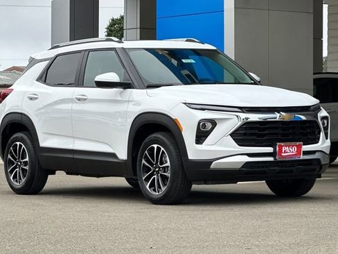 New 2026 Chevrolet TrailBlazer LT w/ Convenience Package AWD/4WD image 2