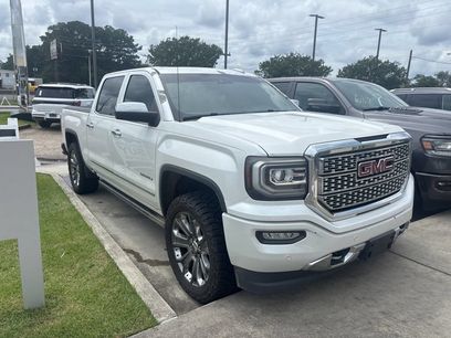 Used 2017 GMC Sierra 1500 Denali w/ Denali Ultimate Package