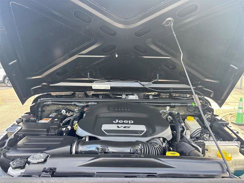 Used 2017 Jeep Wrangler Unlimited Sport w/ Dual Top Group image 28