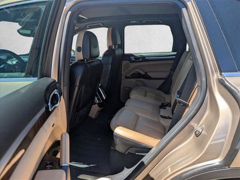 Used 2016 Porsche Cayenne S AWD/4WD image 16