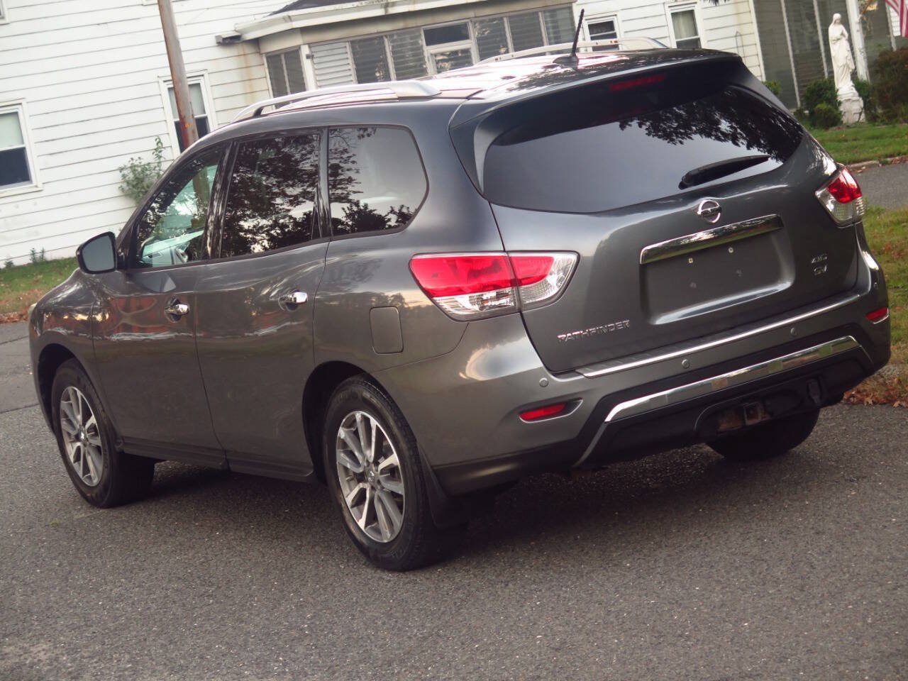 Used 2015 Nissan Pathfinder SV w/ Trailer Tow Package FWD image 28