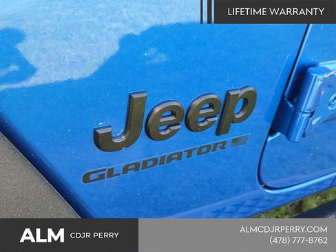 New 2026 Jeep Gladiator Sport AWD/4WD image 7