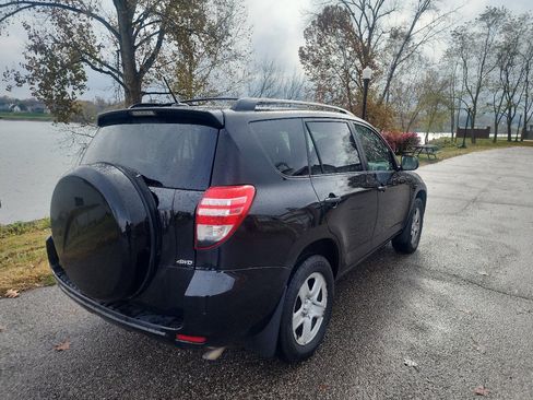 Used 2011 Toyota RAV4 4WD image 5