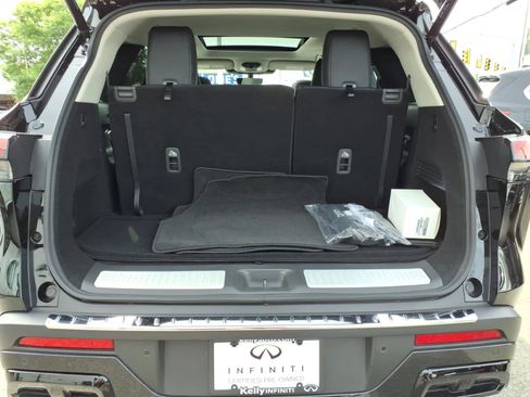 Certified 2023 INFINITI QX60 Luxe w/ Performance Audio Package AWD/4WD image 16