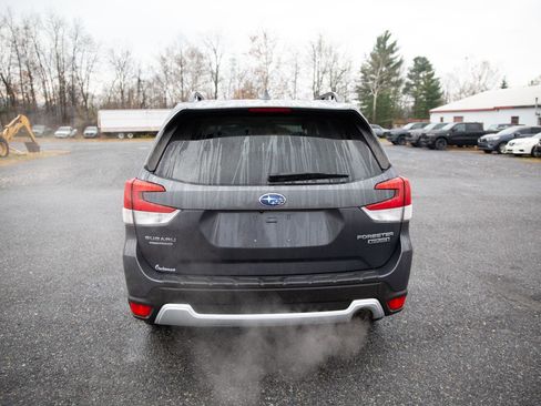 Used 2020 Subaru Forester Touring image 4