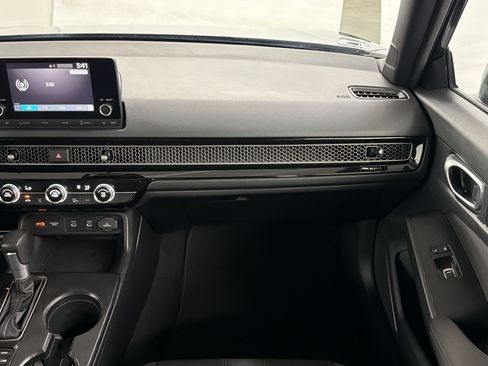 Used 2025 Honda Civic Sport image 27