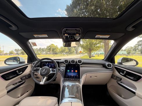 Certified 2025 Mercedes-Benz GLC 300 image 2