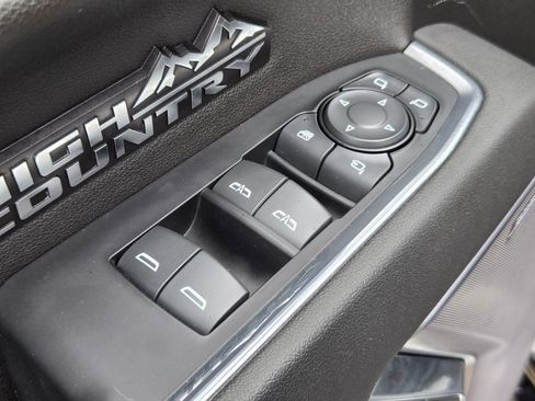 Used 2023 Chevrolet Silverado 1500 High Country w/ Technology Package AWD/4WD image 12