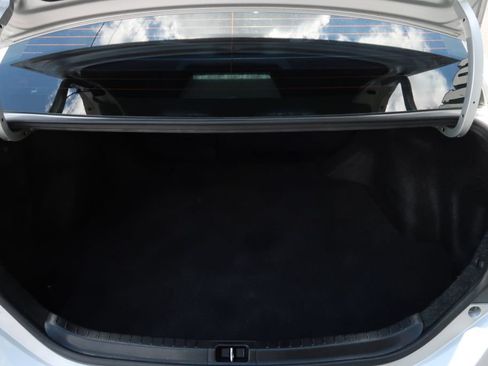 Used 2019 Toyota Corolla SE FWD image 11