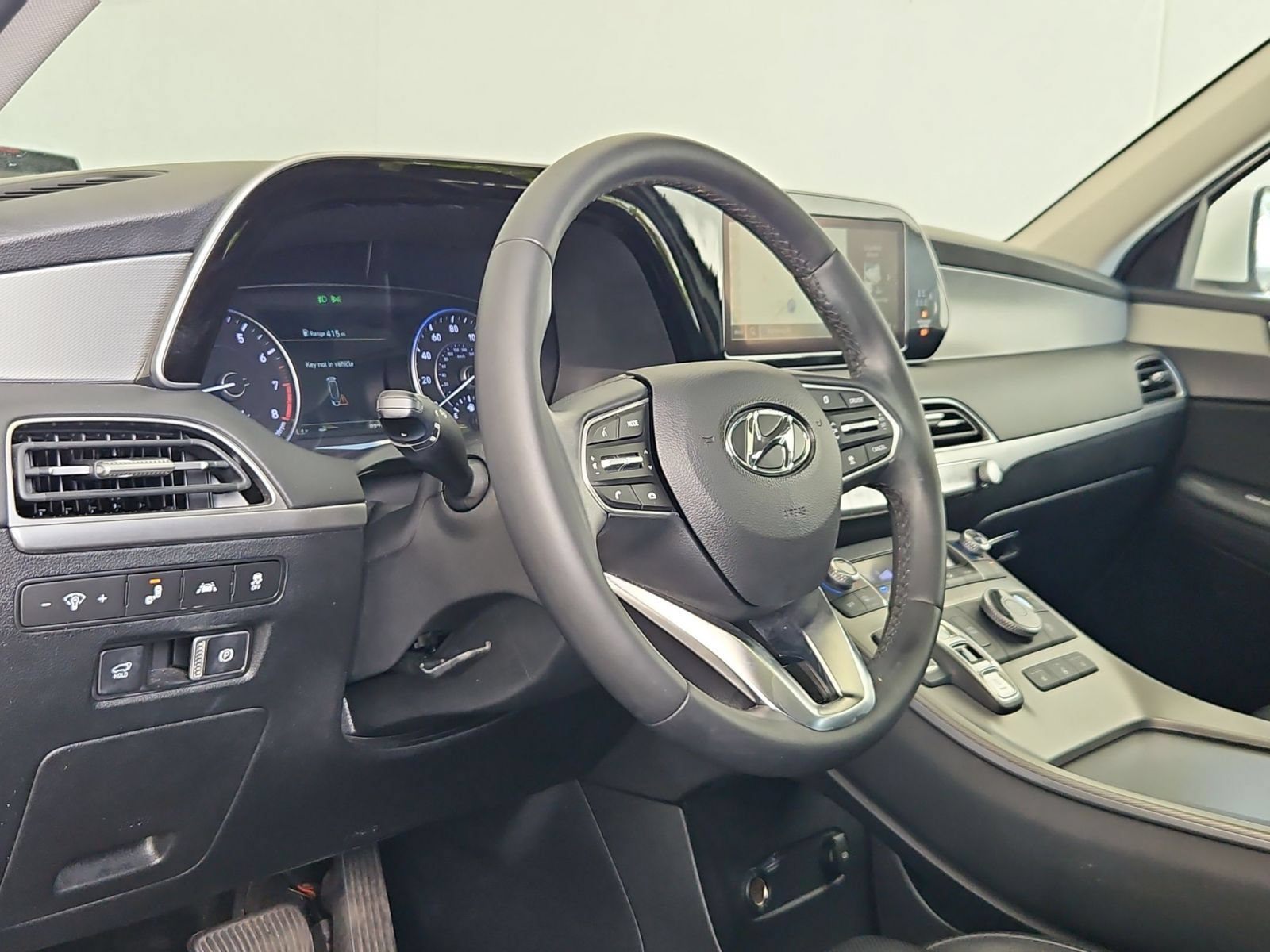 Used 2022 Hyundai Palisade SEL w/ Premium Package FWD image 11