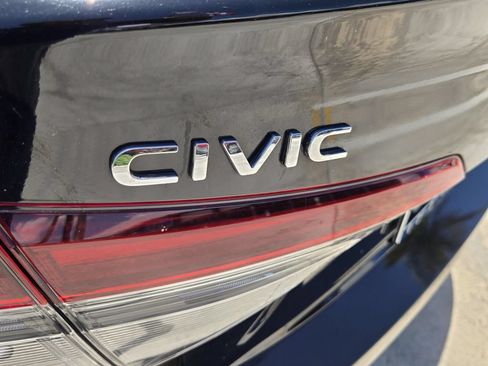 Certified 2025 Honda Civic Sport image 14